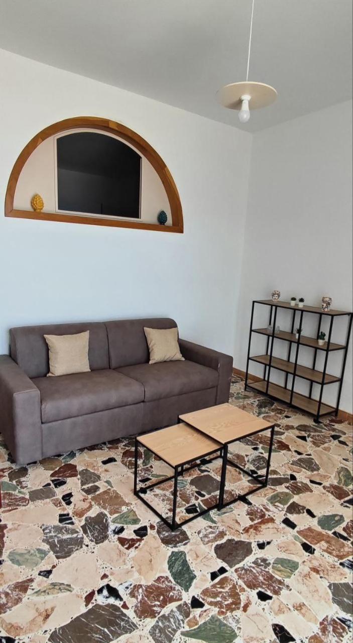 شقة A Casa Dei Nonni جيارديني ناكسوس المظهر الخارجي الصورة
