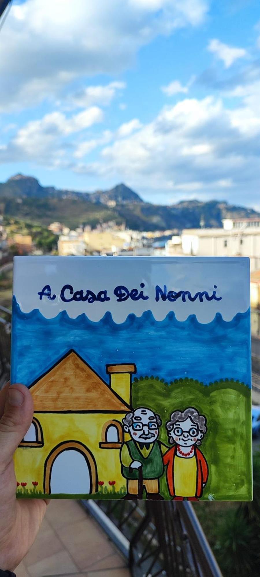 شقة A Casa Dei Nonni جيارديني ناكسوس المظهر الخارجي الصورة