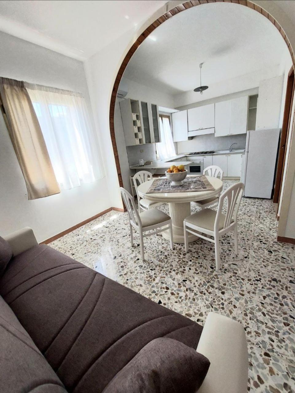 شقة A Casa Dei Nonni جيارديني ناكسوس المظهر الخارجي الصورة